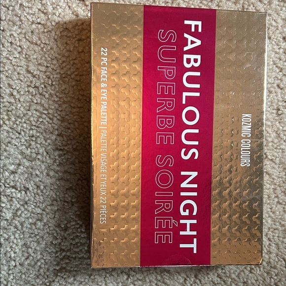 Other - Vibrant Eyeshadow Palette with Glitter Shades